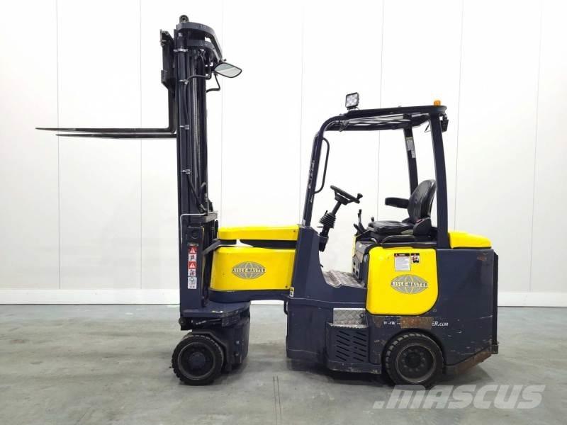 Aisle-Master 15SE Elevatore passaggio stretto