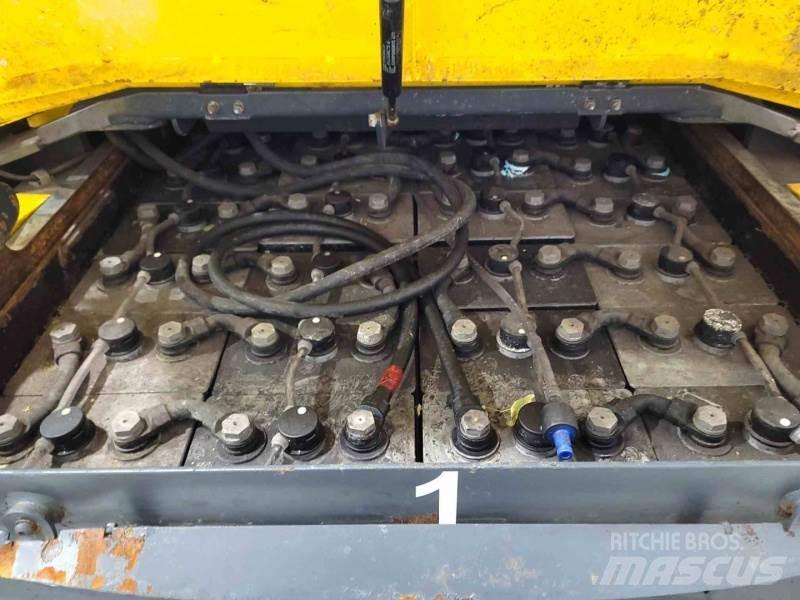 Aisle-Master 20WHE Elevatore passaggio stretto