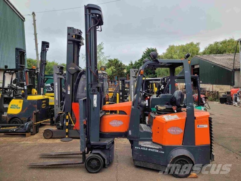 Aisle-Master 20WHE Elevatore passaggio stretto
