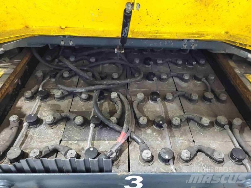 Aisle-Master 20WHE Elevatore passaggio stretto