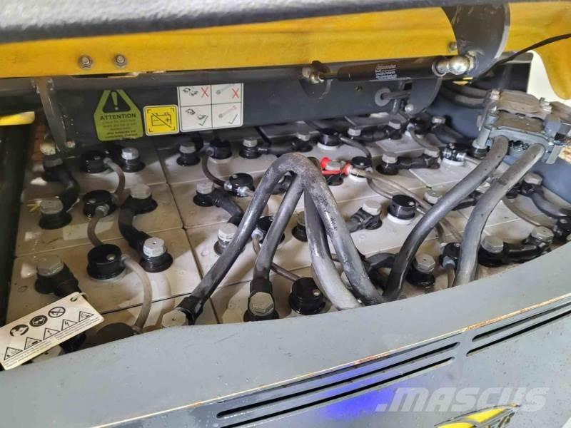 Aisle-Master 20WHE Elevatore passaggio stretto