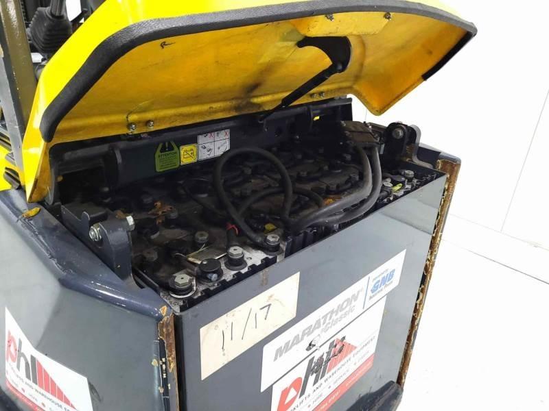 Aisle-Master 20WHE Elevatore passaggio stretto