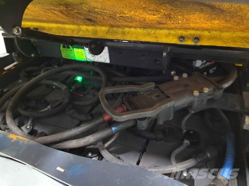 Aisle-Master AM20SE Elevatore passaggio stretto