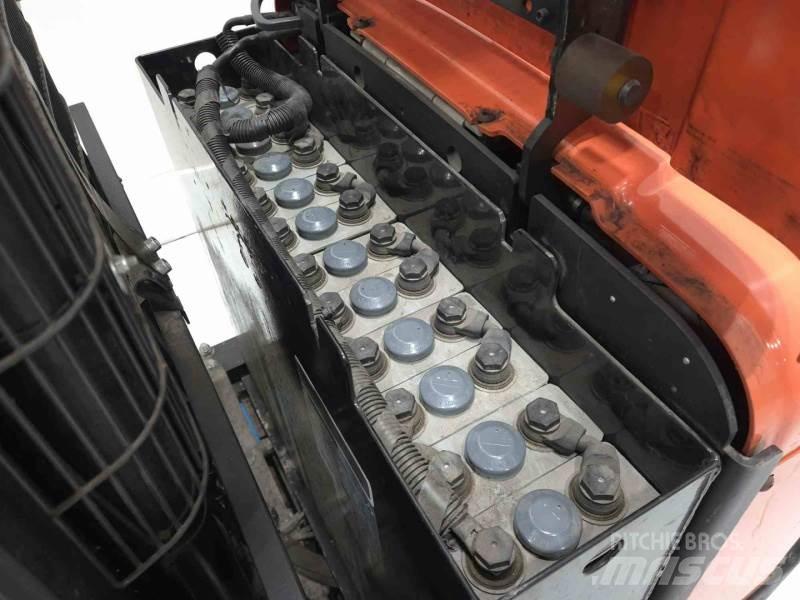 BT SPE135S Transpallet uomo a terra