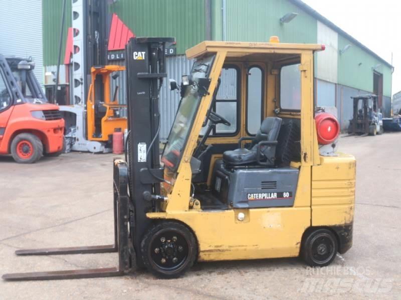CAT GC30 Carrelli elevatori GPL