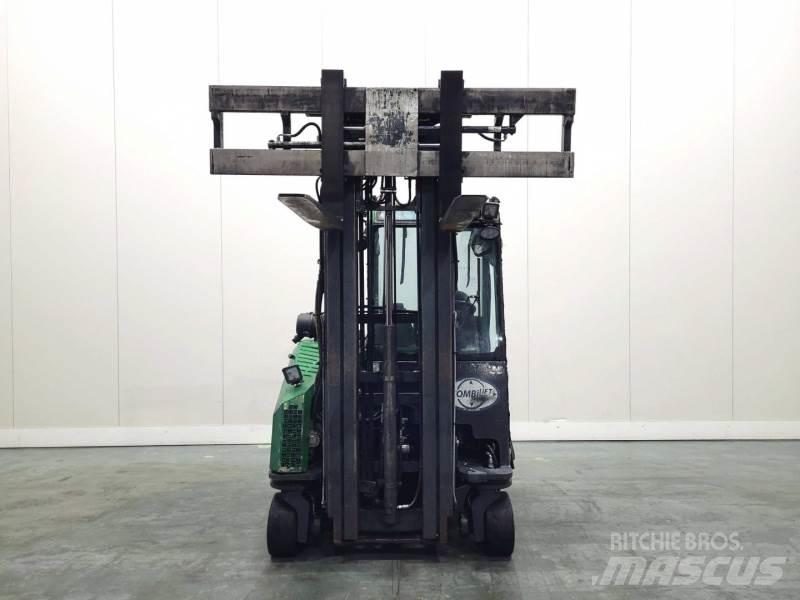Combilift C3000 CB Carrello elevatore retrattile a 4 vie