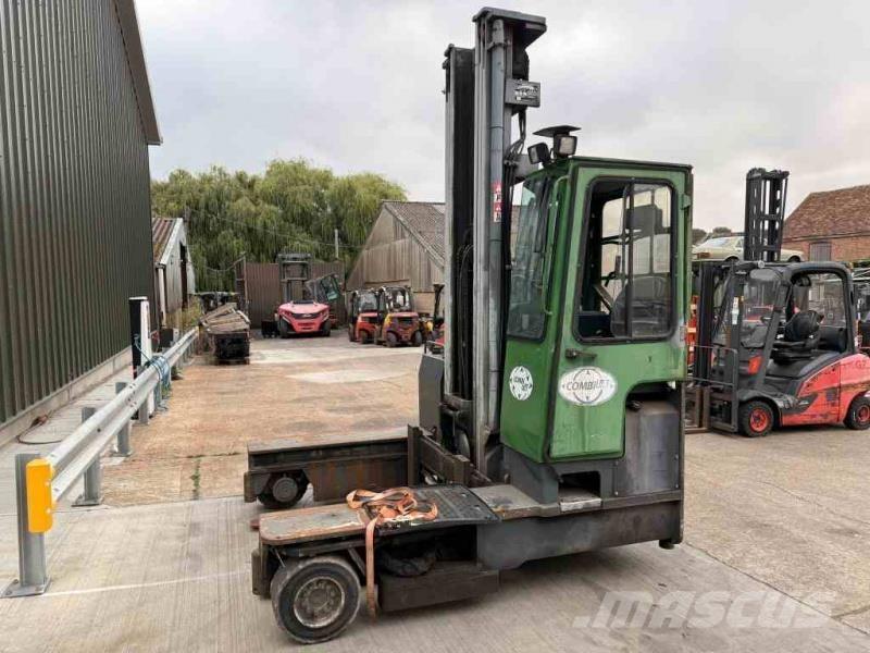 Combilift C4000 Carrello elevatore retrattile a 4 vie
