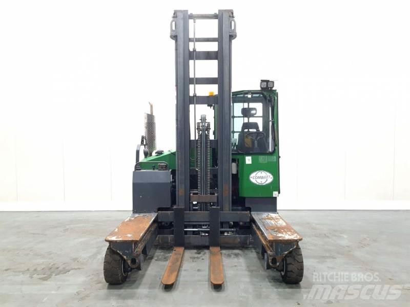 Combilift C4000 Carrello elevatore retrattile a 4 vie