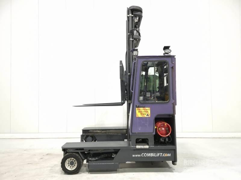 Combilift C4000 Carrello elevatore retrattile a 4 vie