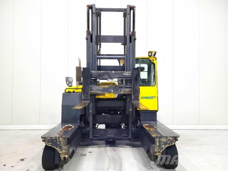 Combilift C7000 Carrello elevatore retrattile a 4 vie