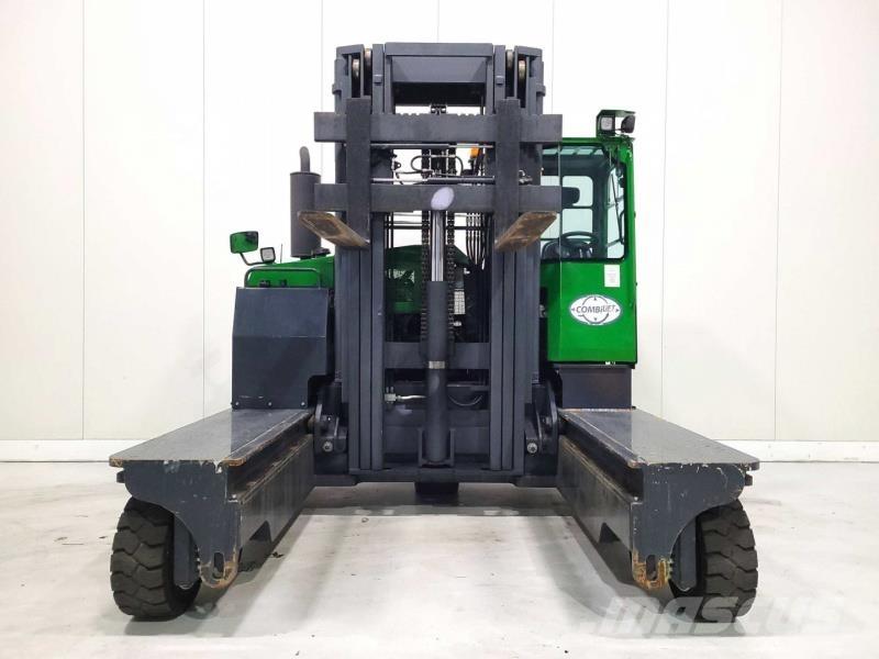 Combilift C8000 GAS Carrello elevatore retrattile a 4 vie