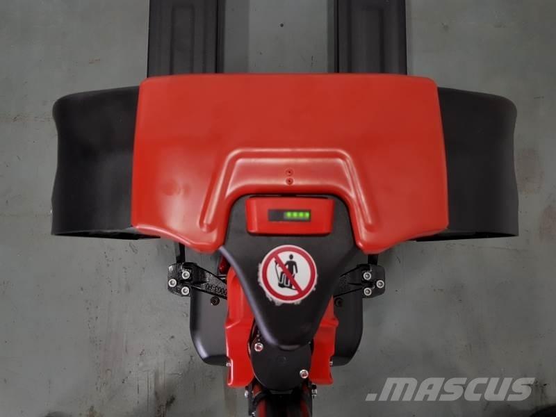 EP F4 PALLET TRUCK Transpallet elettrici a timone