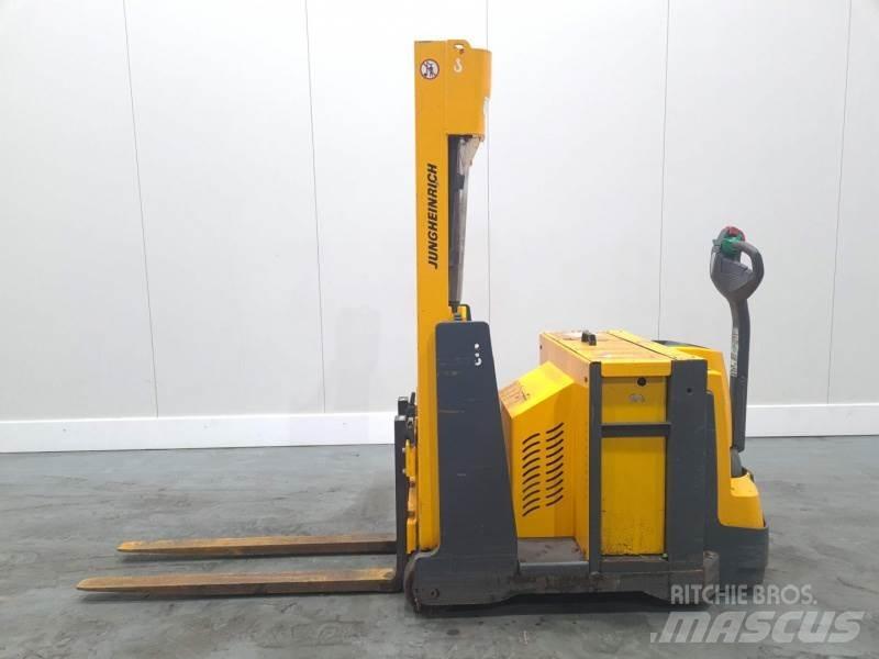 Jungheinrich EJG 108 Carelli stoccatori  automatici-usati