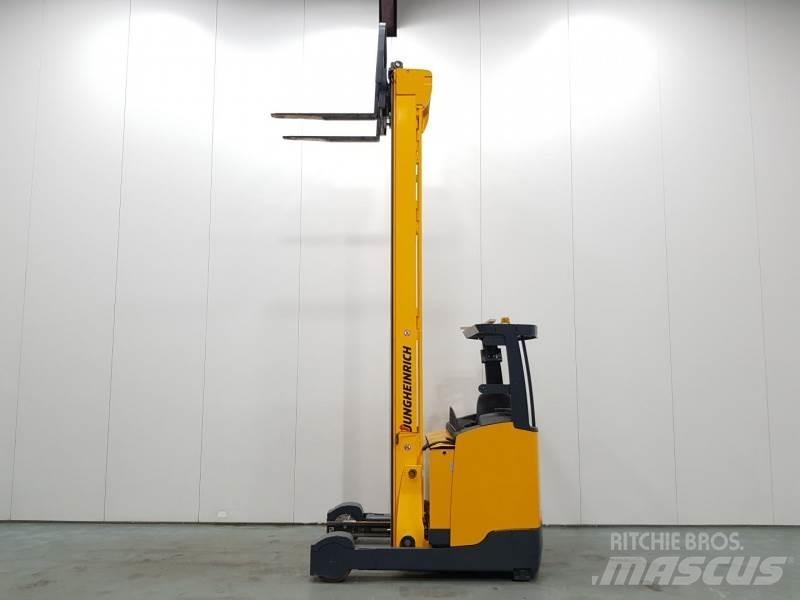 Jungheinrich ETV325 Carrello retrattile