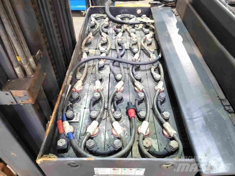 Linde R14N-01 Carrello retrattile