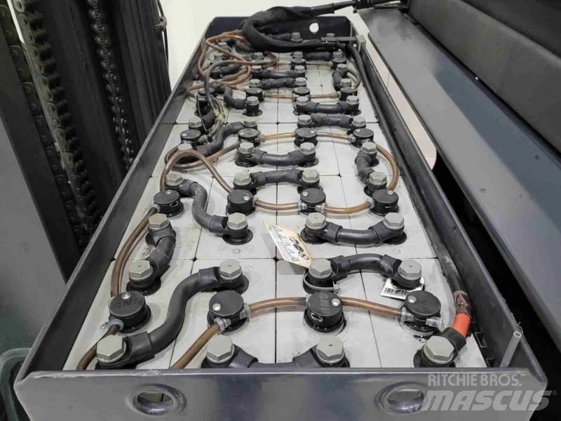 Linde R16HD-01 Carrello retrattile