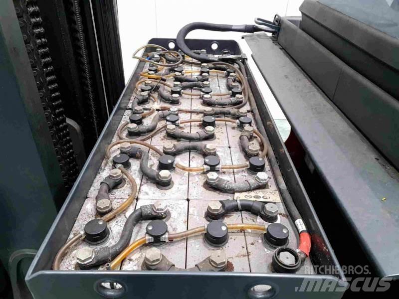 Linde R16HD-01 1120 Carrello retrattile