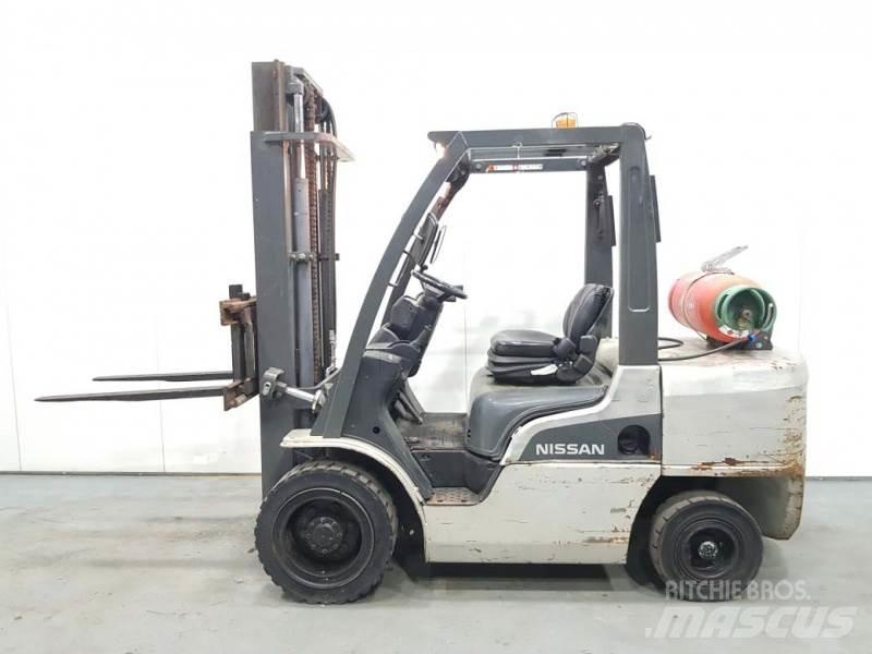 Nissan UG1F2A35DU Carrelli elevatori GPL