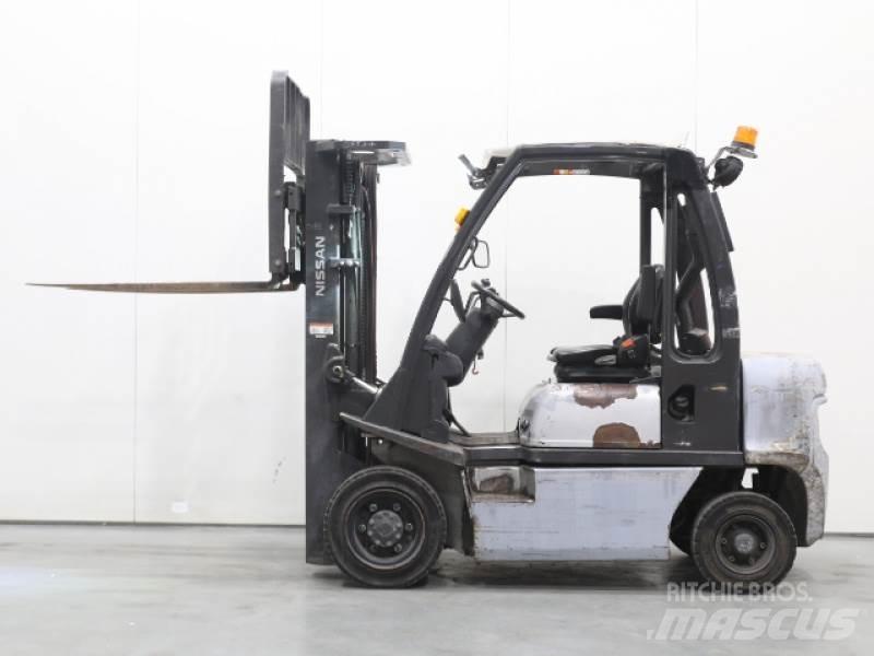 Nissan Y1D2A25Q Carrelli elevatori diesel