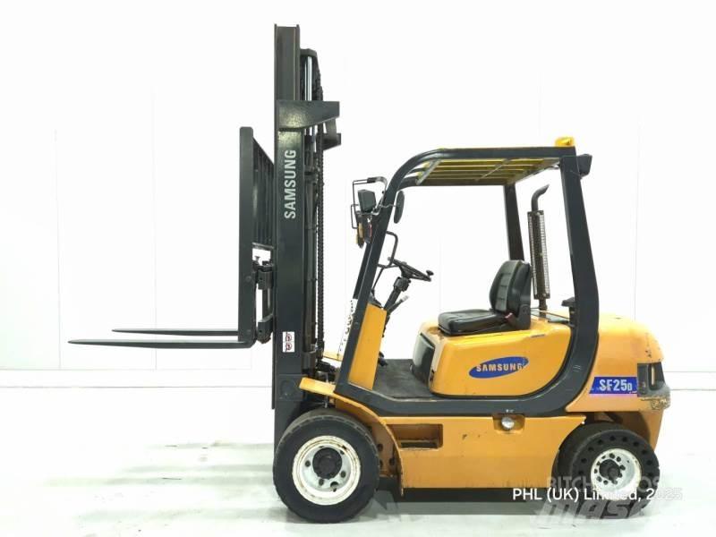 Samsung SF25D Carrelli elevatori diesel