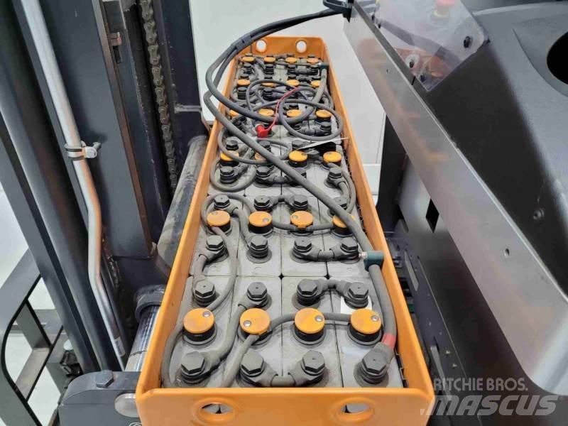 Still FM-X10 Carrello retrattile
