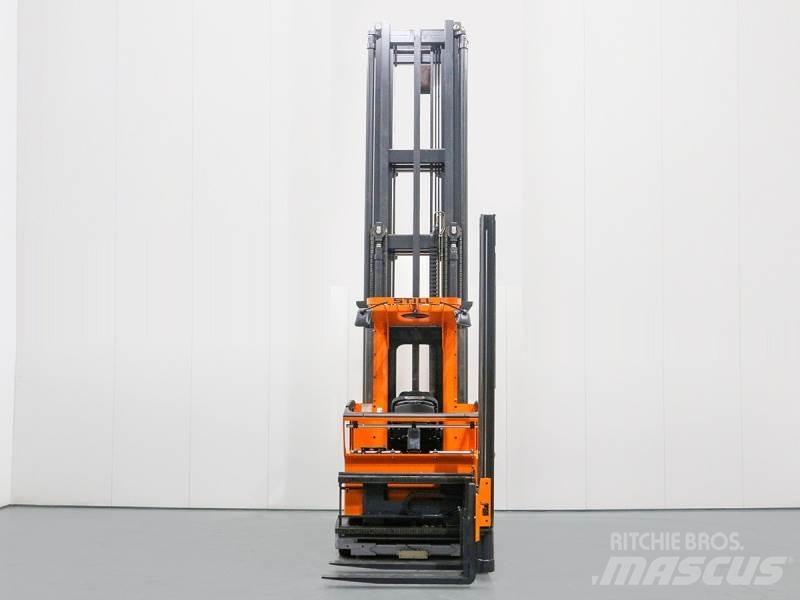 Still MX-X TR Elevatore passaggio stretto