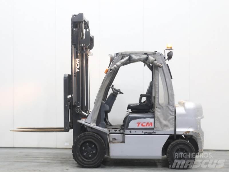 TCM YG1D2A32H Carrelli elevatori diesel