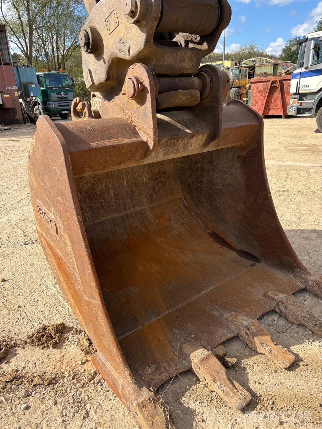 Volvo EC290BLC Escavatori cingolati