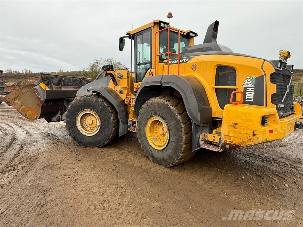 Volvo L110H Pale gommate