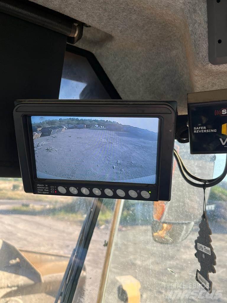 Volvo L150H Pale gommate