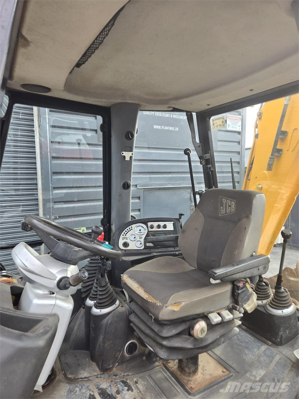 JCB 3CX Terne