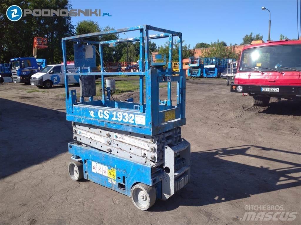 Genie 1932 Piattaforme a pantografo