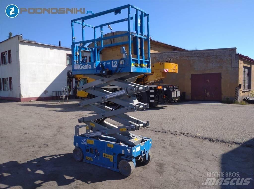 Genie 1932 Piattaforme a pantografo
