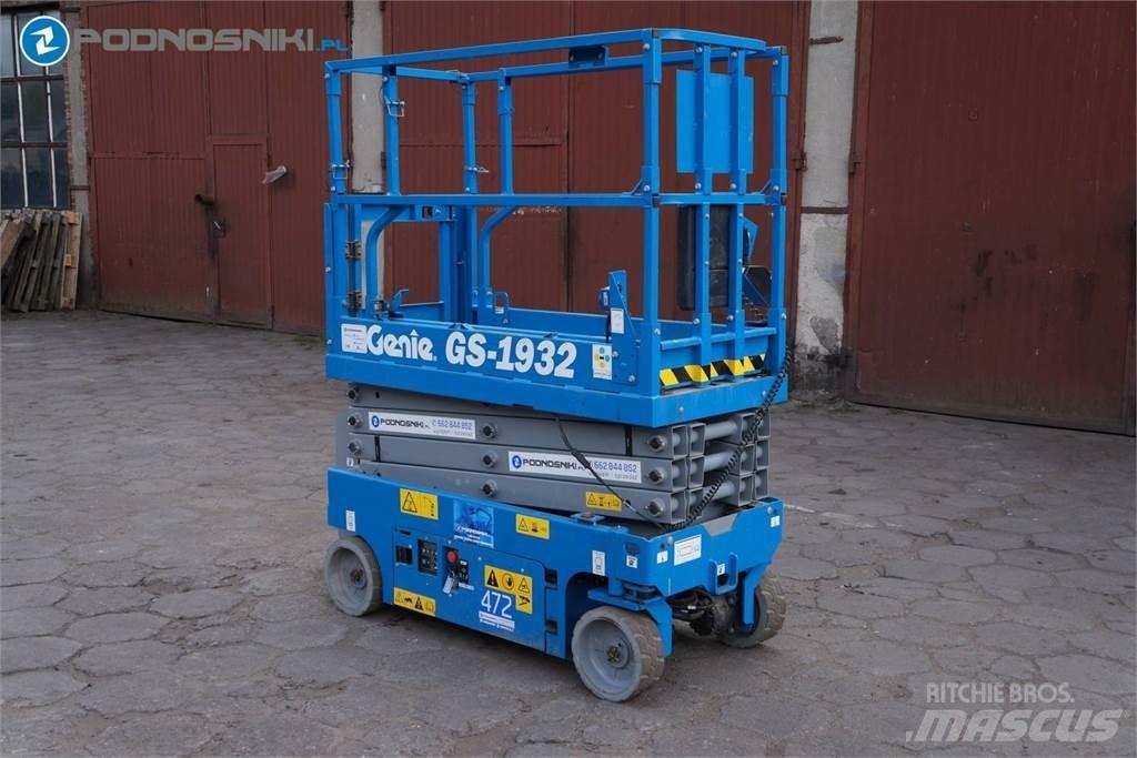 Genie 1932 Piattaforme a pantografo
