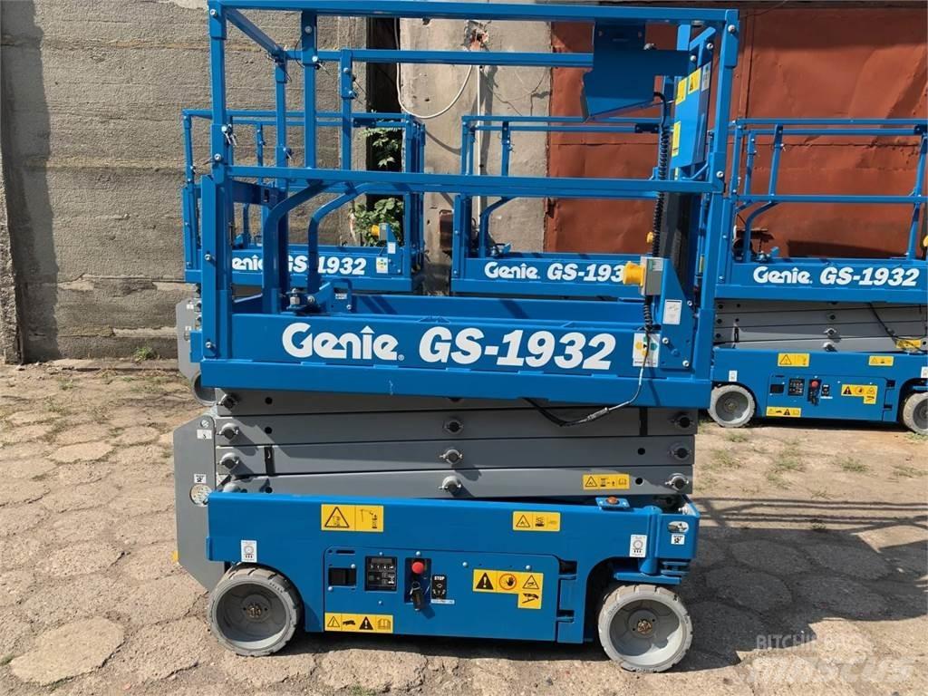 Genie 1932 Piattaforme a pantografo