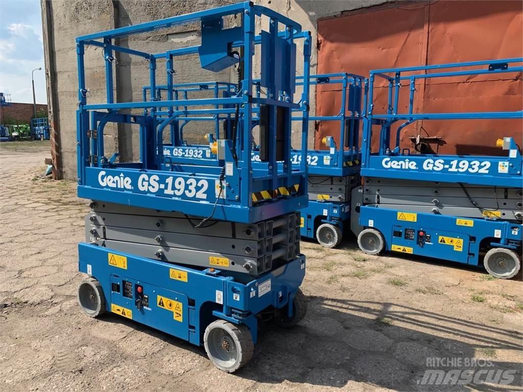 Genie 1932 Piattaforme a pantografo