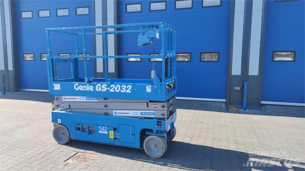 Genie 2032 Piattaforme a pantografo
