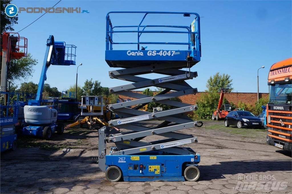 Genie 4047 Piattaforme a pantografo