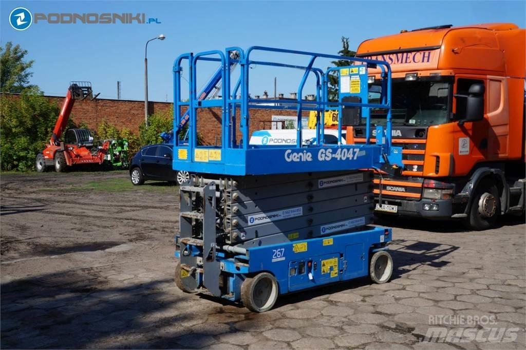 Genie 4047 Piattaforme a pantografo