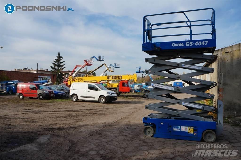 Genie 4047 Piattaforme a pantografo