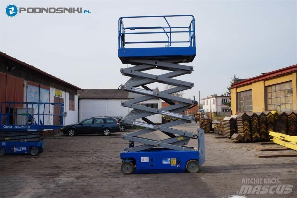 Genie 4047 Piattaforme a pantografo