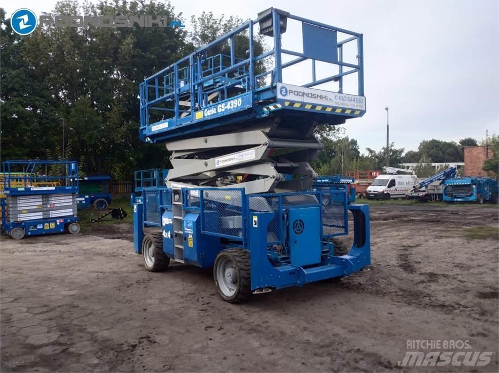 Genie 4390 Piattaforme a pantografo