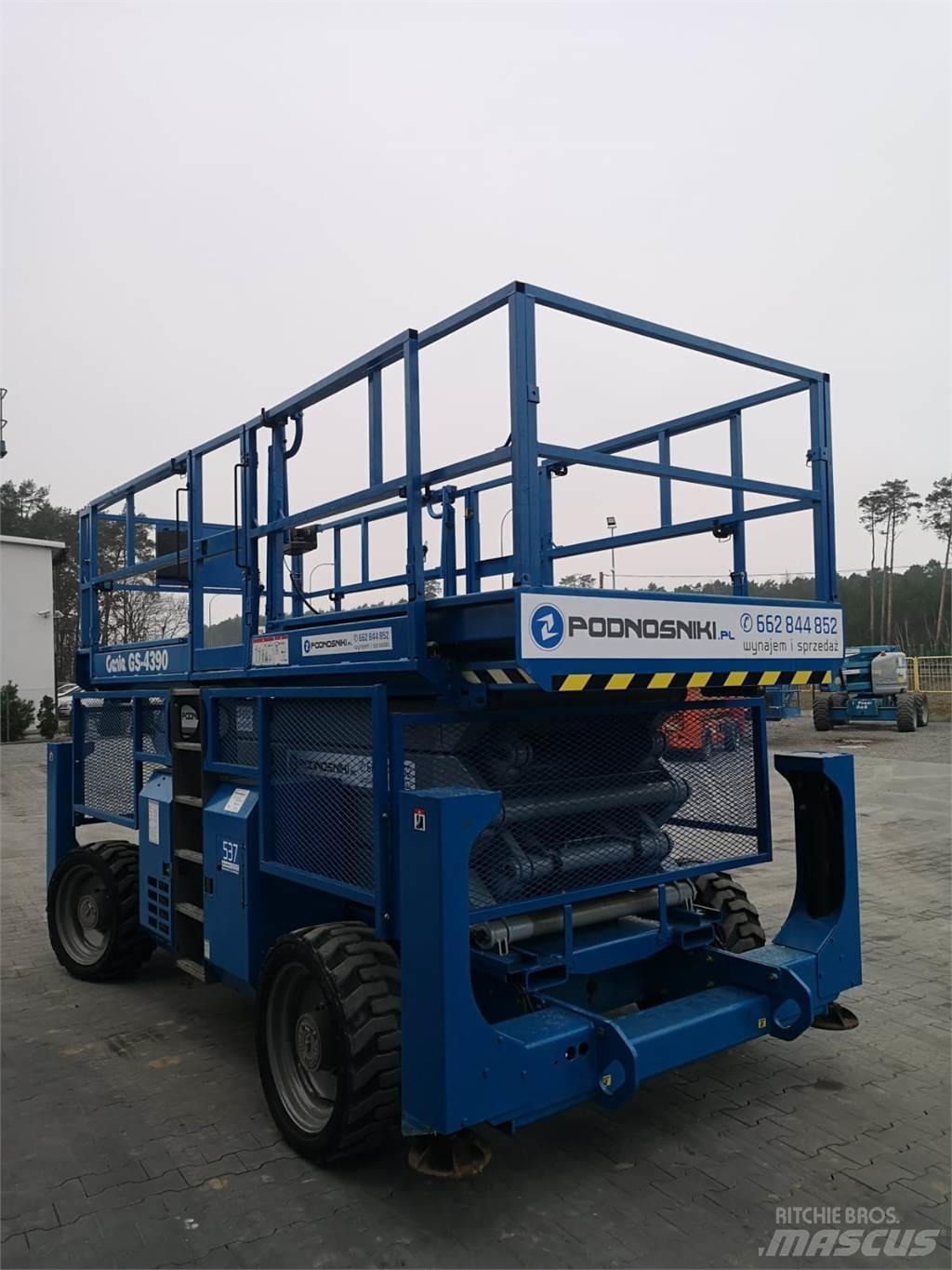 Genie GS-4390 Piattaforme a pantografo