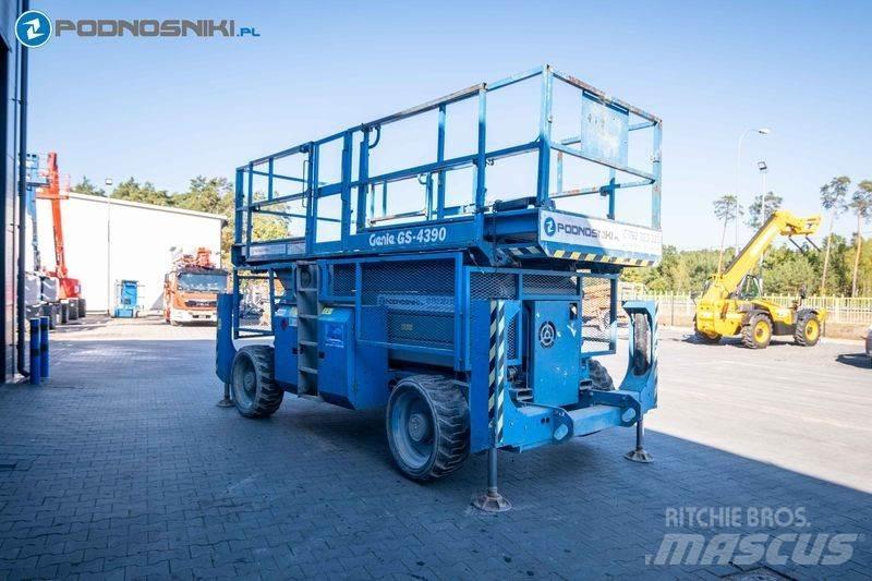 Genie GS-4390 Piattaforme a pantografo