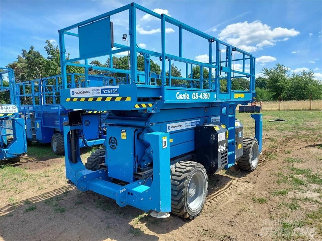 Genie GS-4390 RT Piattaforme a pantografo