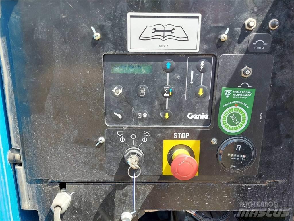 Genie GS-4390 RT Piattaforme a pantografo
