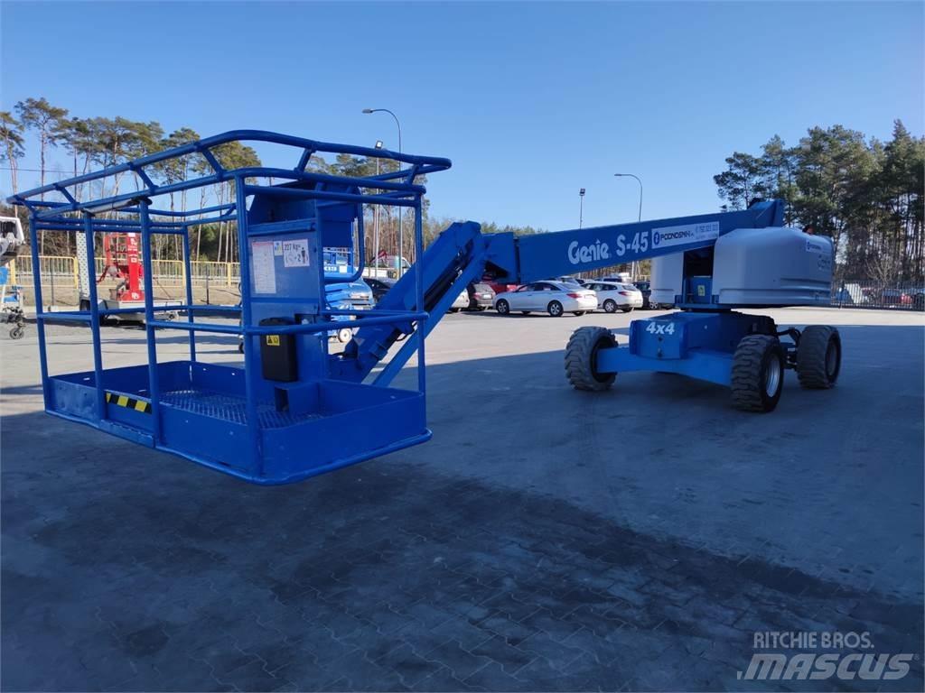 Genie S-45 Piattaforme a braccio telescopico