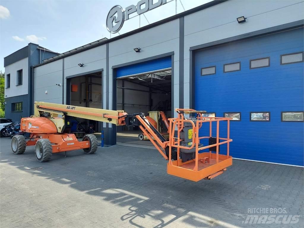 JLG M600JP Piattaforme a braccio articolato