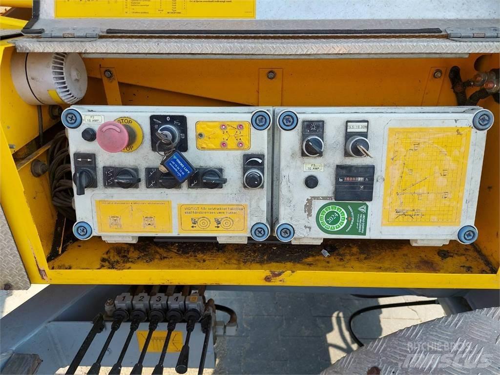 Omme 1830 EBZX Piattaforme aeree su rimorchio