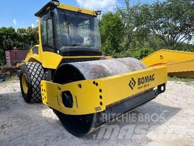 Bomag BW213DH-5 Costruzioni - Altro